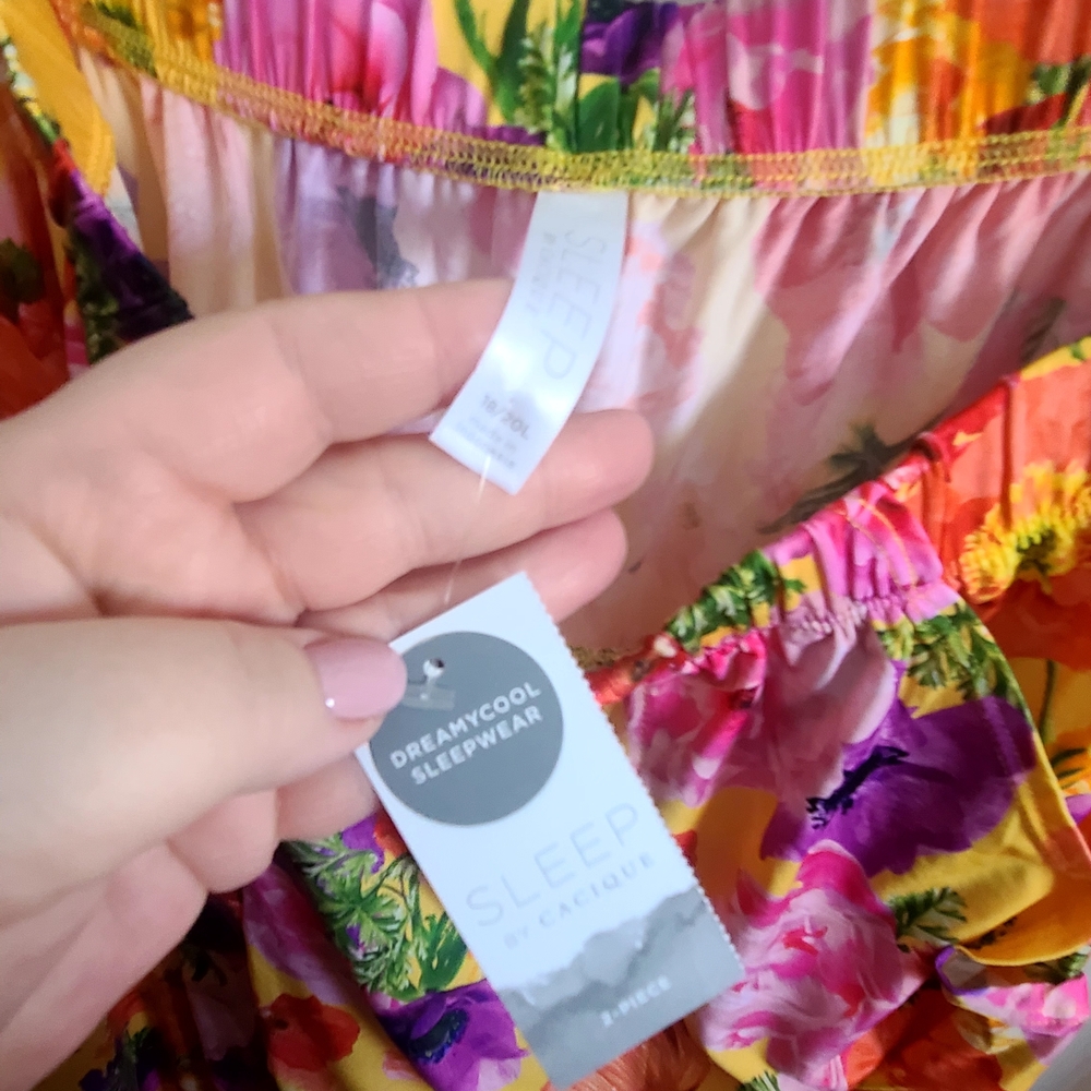 Women's Purple and Floral Sleepwear Set - Picture 4 of 7
